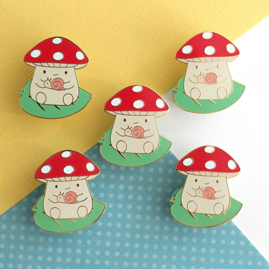 Champignon escargot - Épinglette en émail mignonne