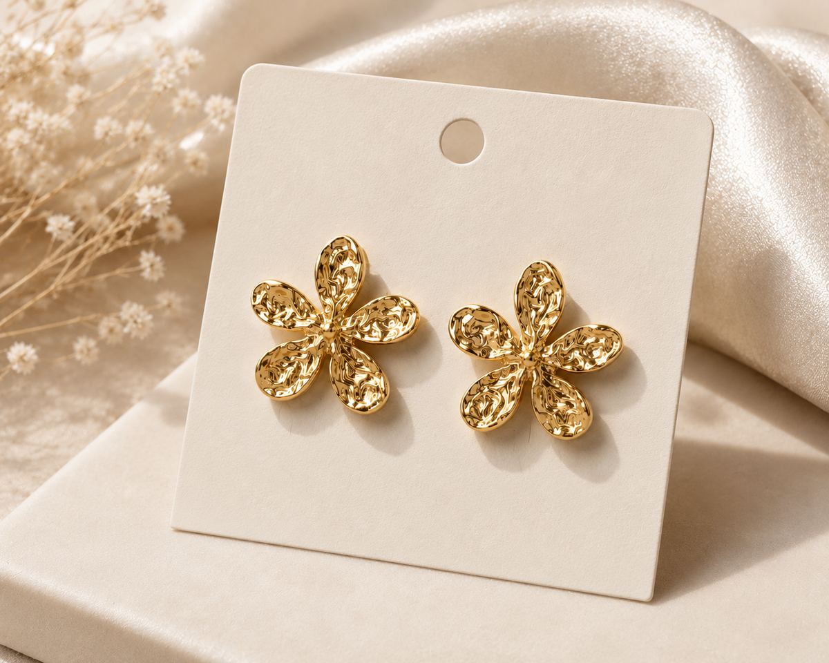 Frida Boucles d'oreilles Or - Fleur fini martelé