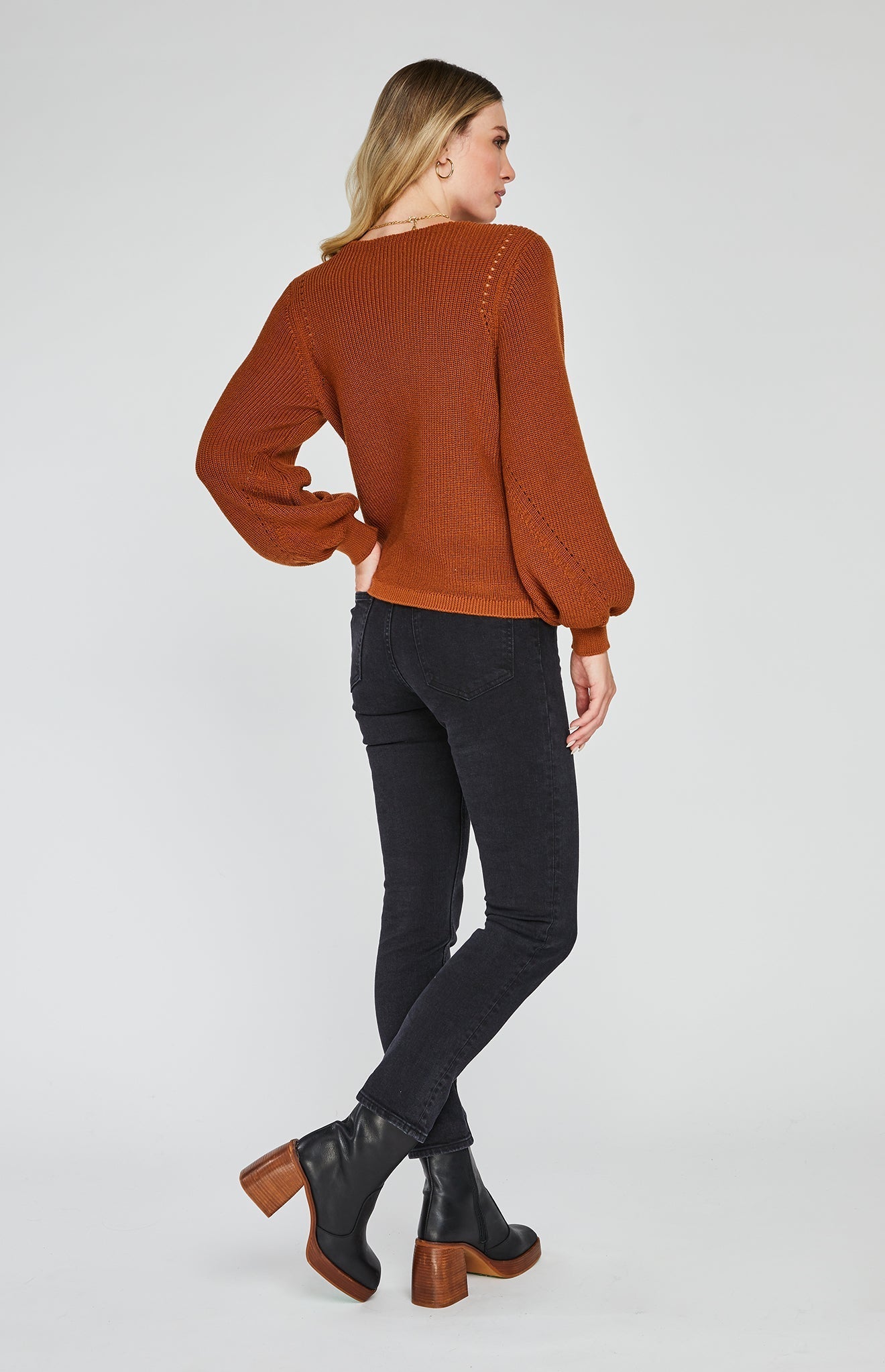 Hailey Ocre Pull