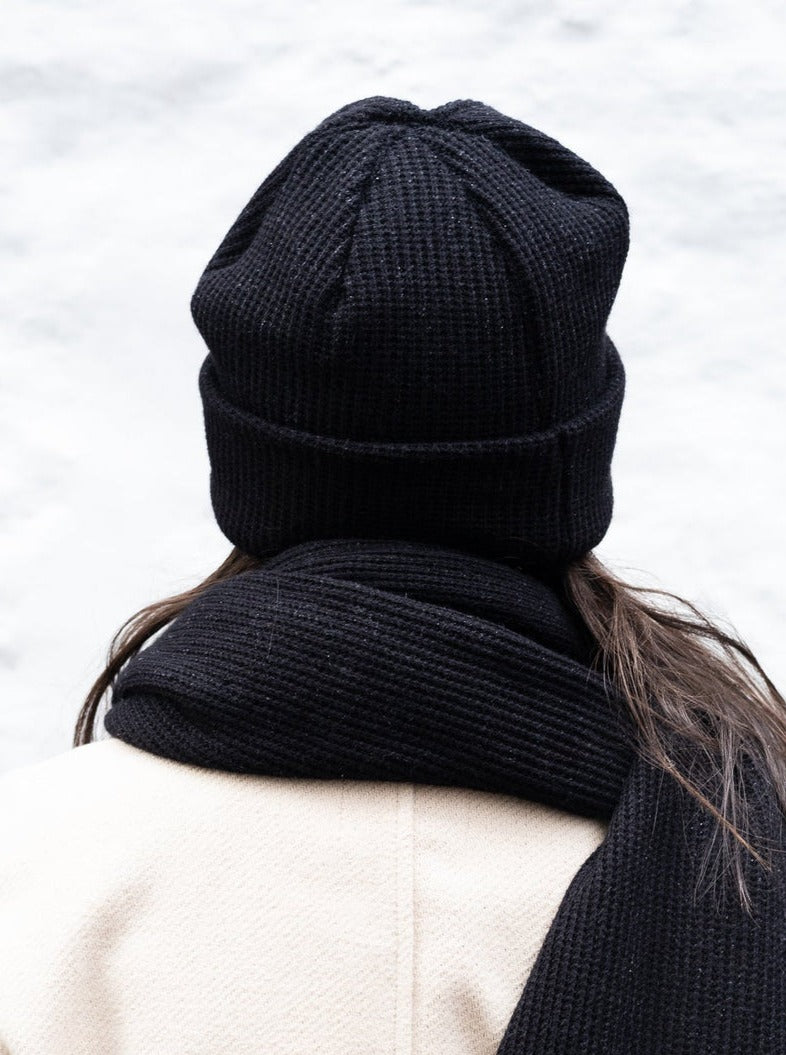 All Day Noir Bonnet