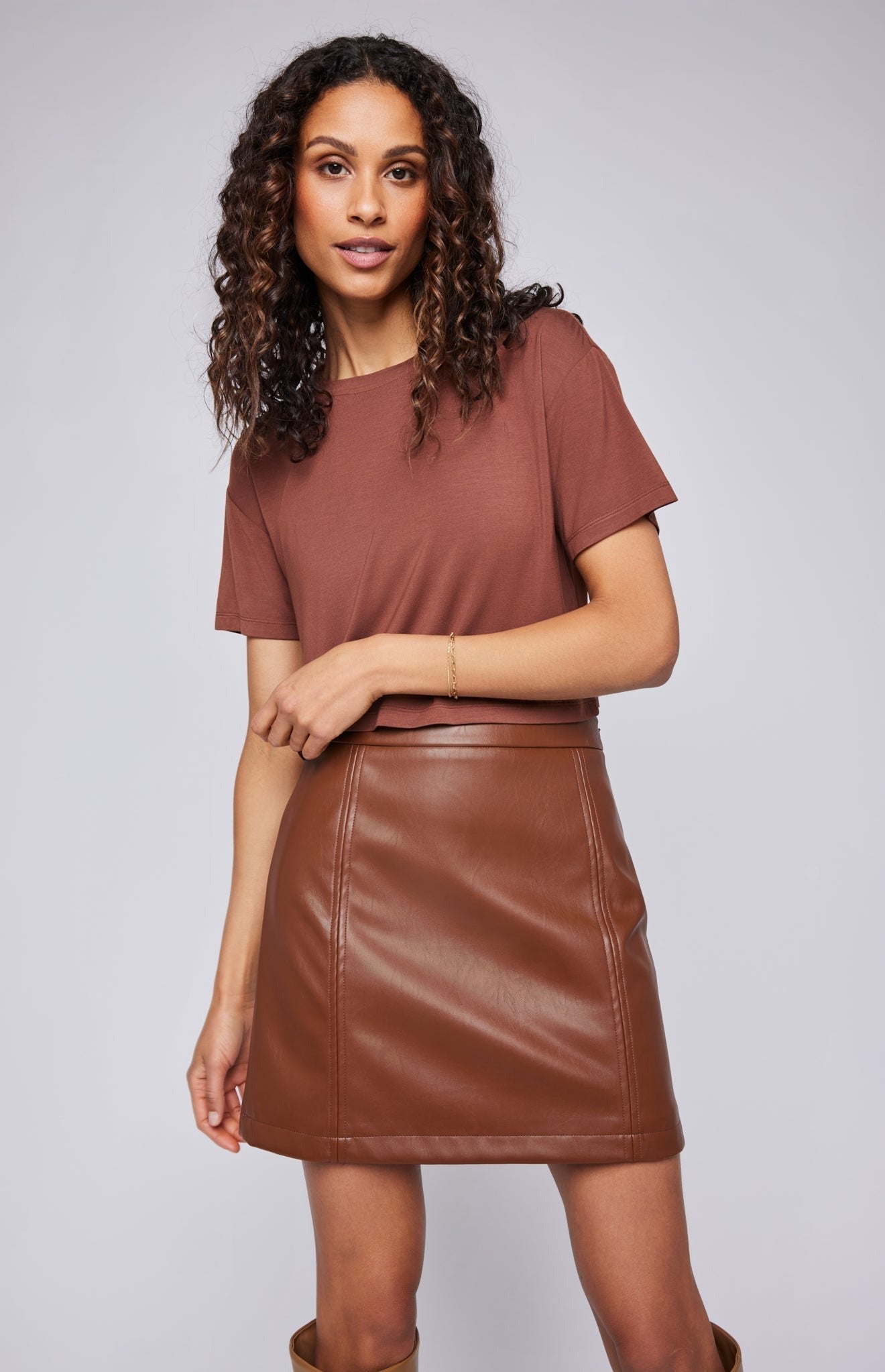 Chrissy Cognac Jupe courte cuir vegan Boutique Folie Douce