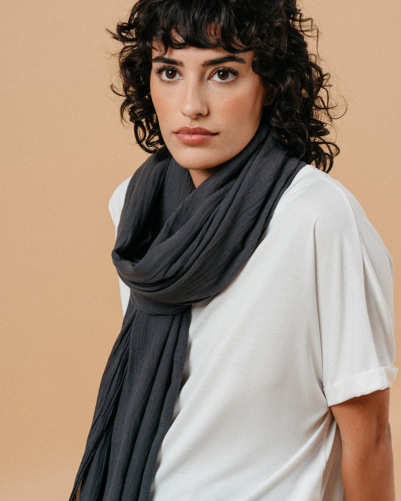 Manet Noir Foulard
