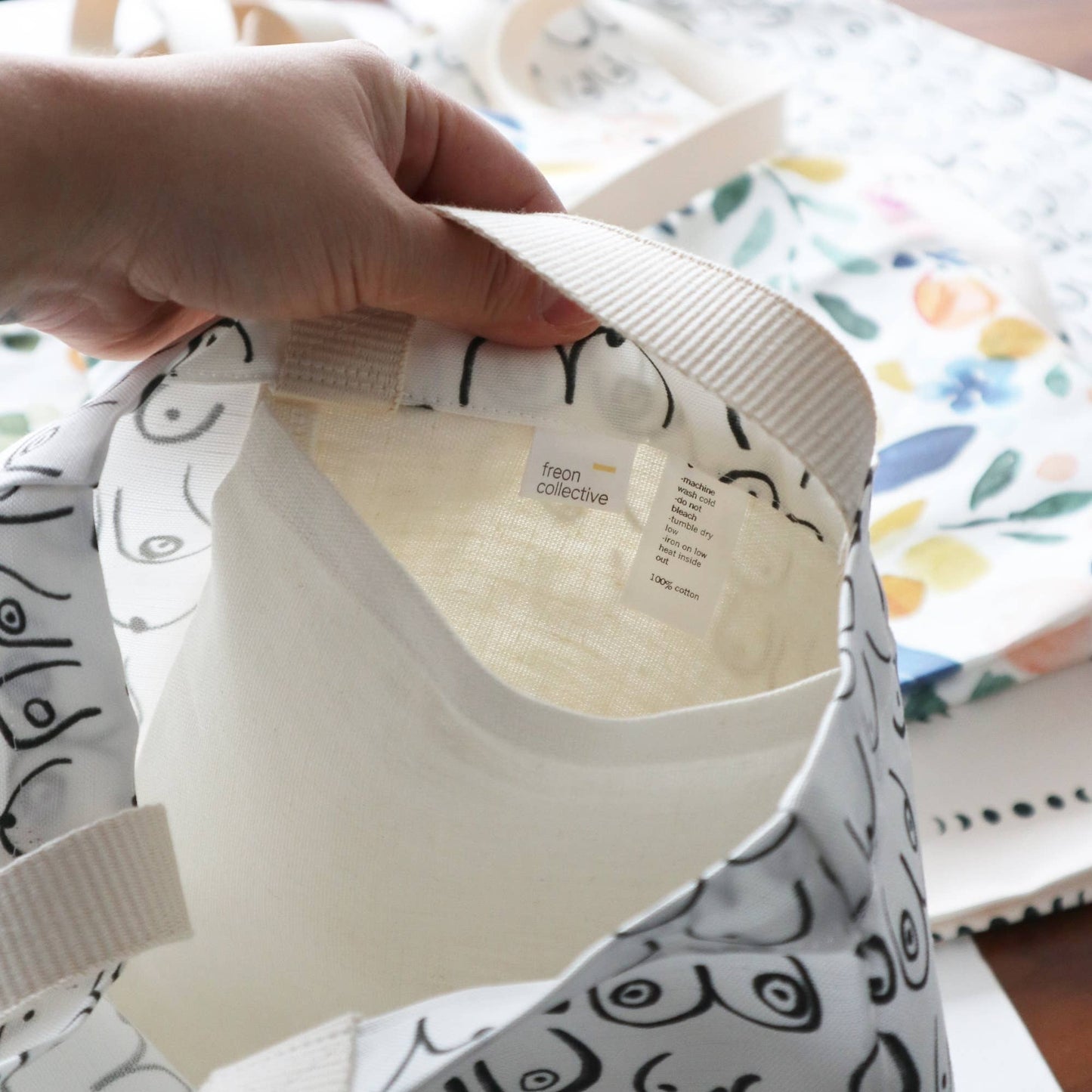 Boobs Sac fourre-tout - Imprimé seins écologique