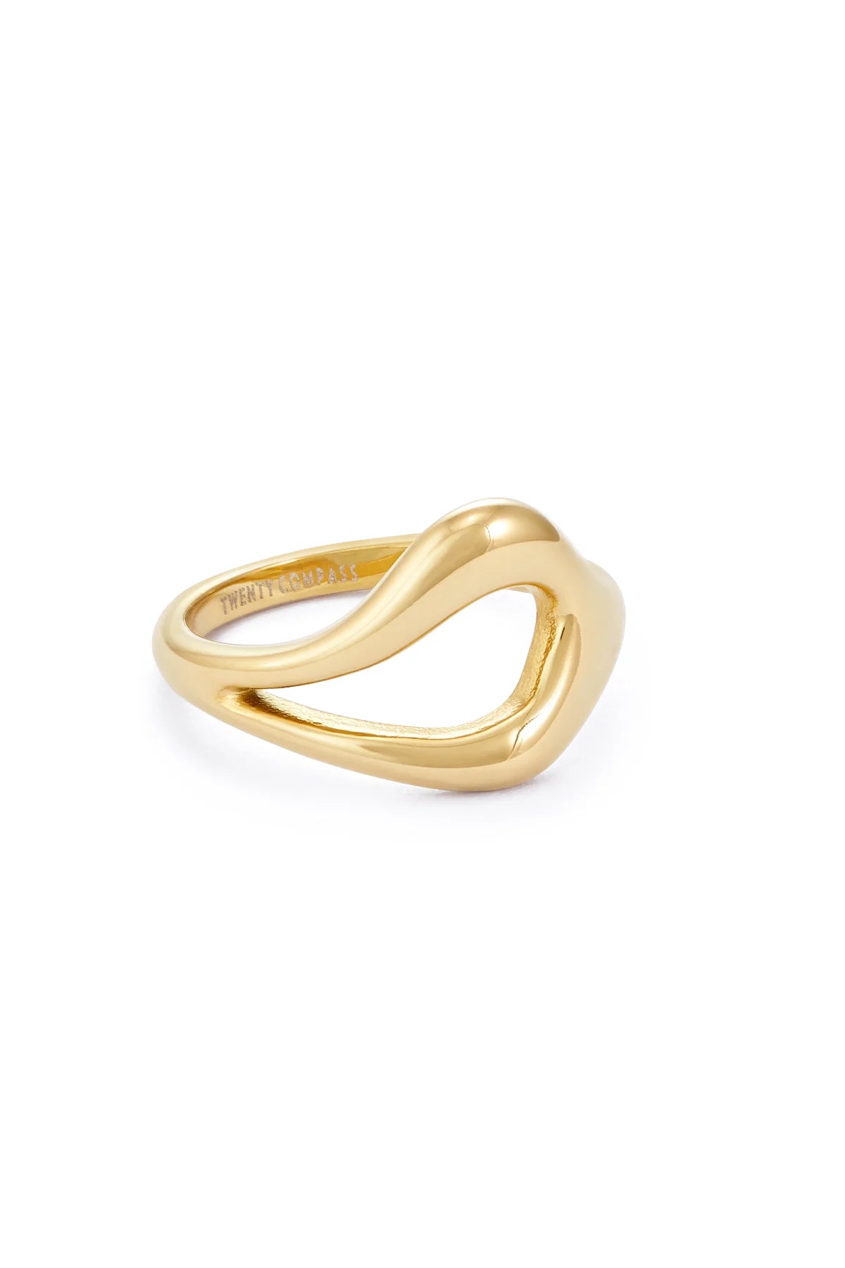 Bague Gia en gros plan sur fond blanc – Bijou forme artistique en acier inoxydable