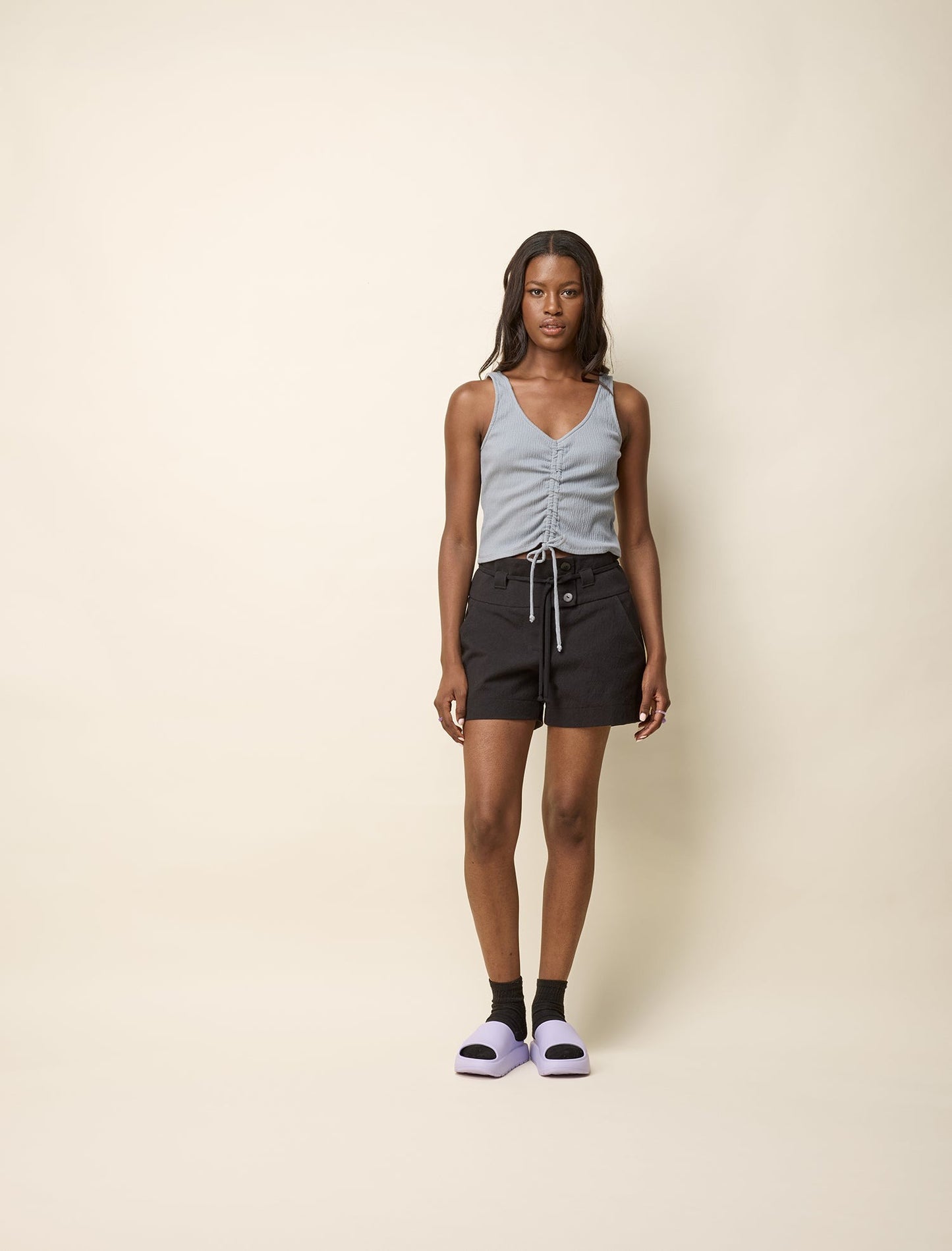 Kera Noir Short Coton Taille Basse à Cordon