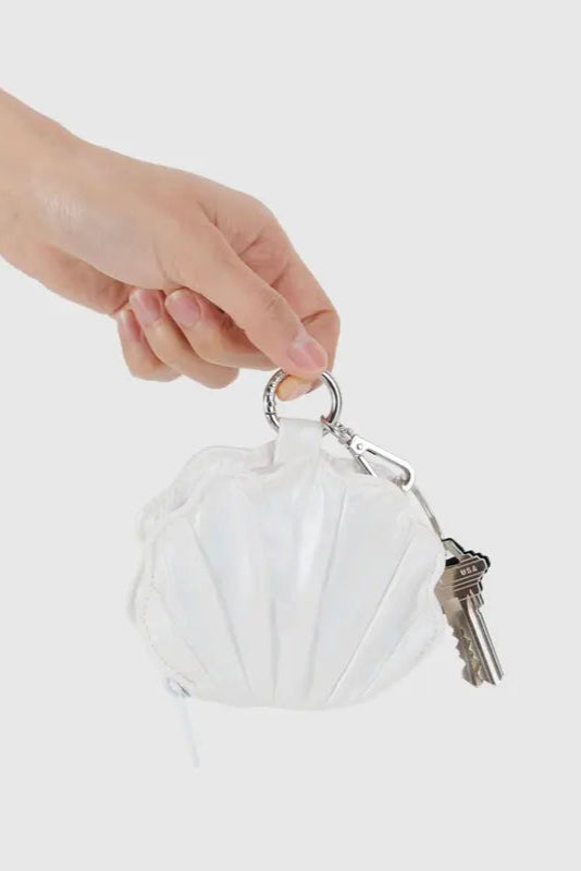 Mini pochette en forme de coquillage nacré avec clip porte-clés – nylon recyclé