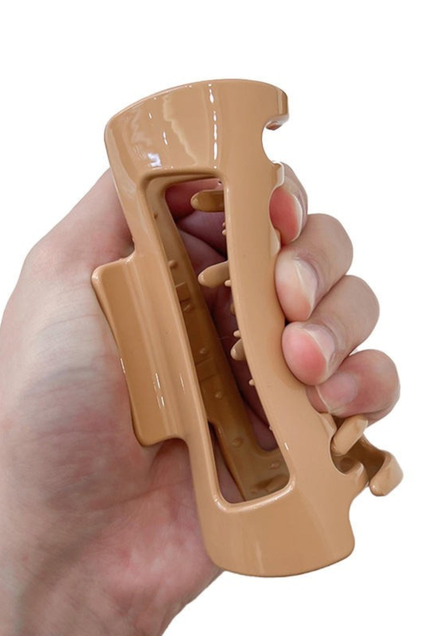 Pince à cheveux beige forme rectangle – maintien confortable