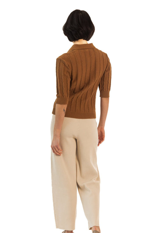 Vue arriere polo brun tricot ajoure manches mi longues