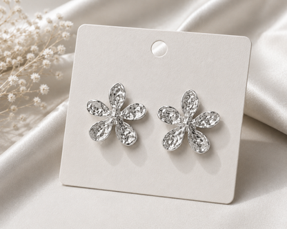 Frida Argent - Boucles d'oreilles Fleur fini martelé