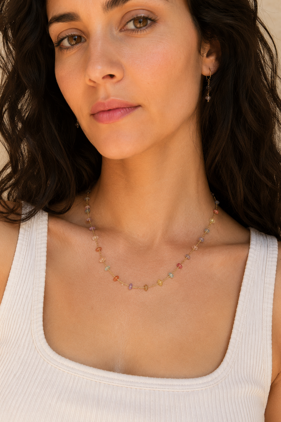 Clochette Or - Collier avec pierres colorées