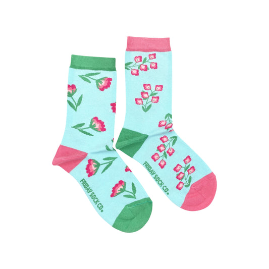 Chaussettes turquoise dépareillées à motifs floraux roses – coton égyptien écoresponsable