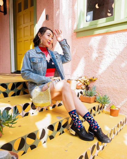 Chaussettes ras du cou transparentes à motif floral bleu vif: Taille I : convient aux modèles US W5.5-10