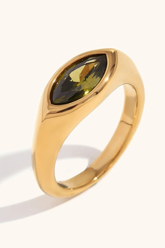 Anneau doré en acier inoxydable avec zircon marquise violet