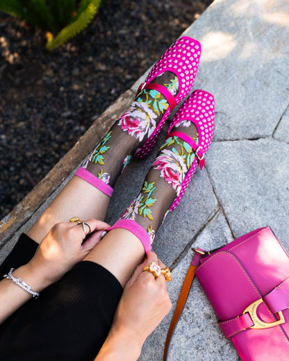 Fleurs roses - Chaussettes transparentes