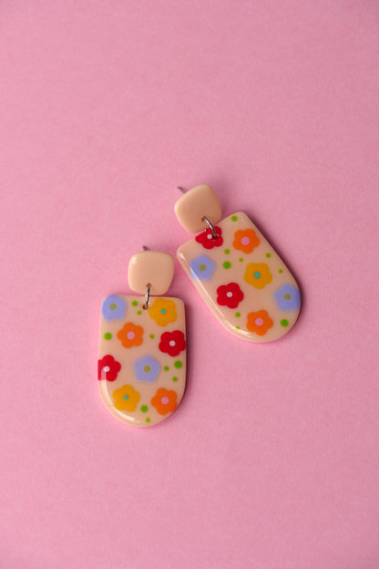 aire de boucles en argile polymère à motif floral multicolore, style printanier et artisanal