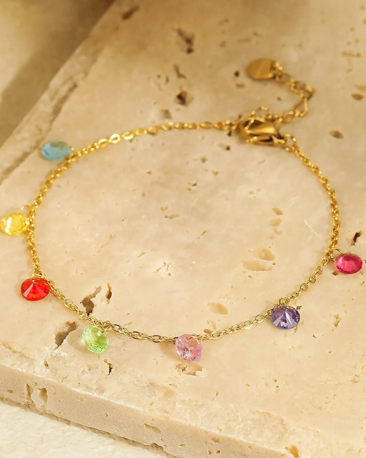 Bracelet Mathilde en acier inoxydable plaqué or avec perles multicolores, vue entière