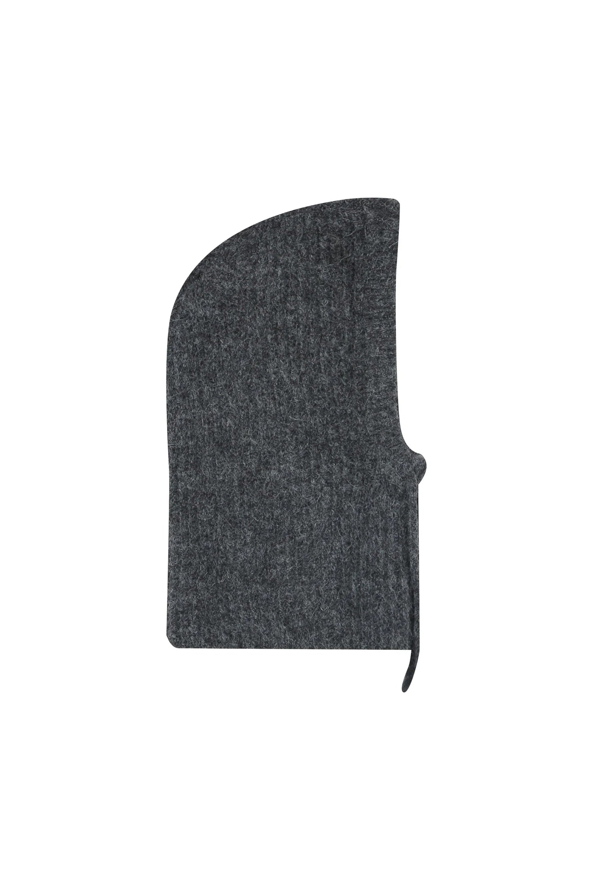 Capuche Roma anthracite en maille vue de côté, texture douce et côtelée.