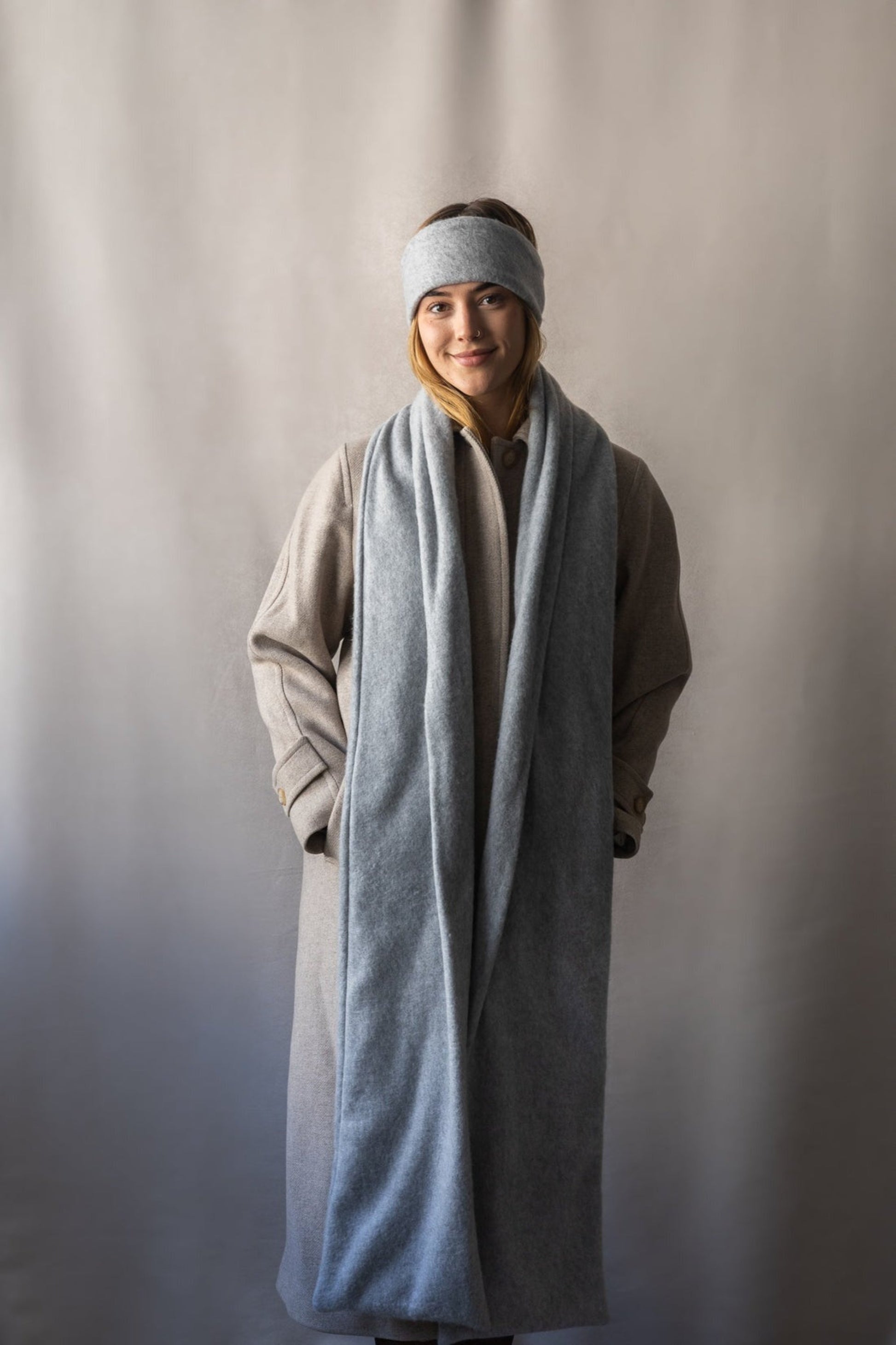 ensemble-echarpe-mitaine – Ensemble écharpe et mitaines assorties en molleton gris