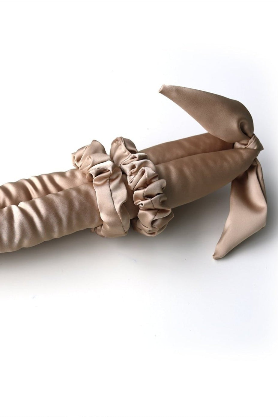 Accessoire cheveux doux en satin OEKO-TEX couleur champagne