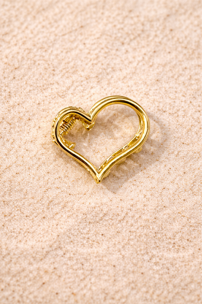 mini pince doree forme coeur minimaliste + accessoire delicat quotidien