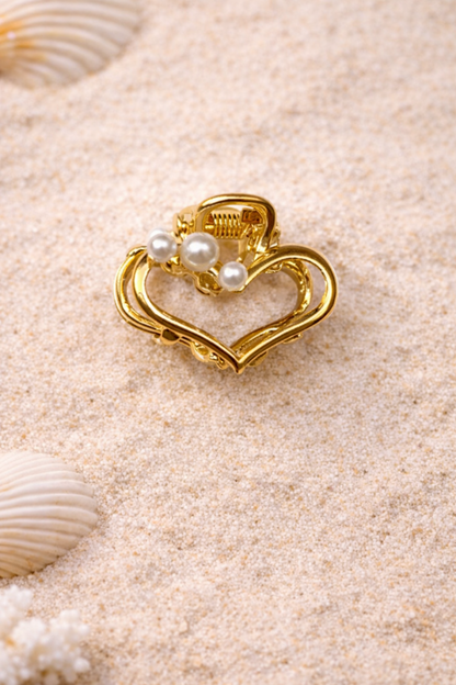 mini pince doree forme coeur avec perles blanches + accessoire romantique chic