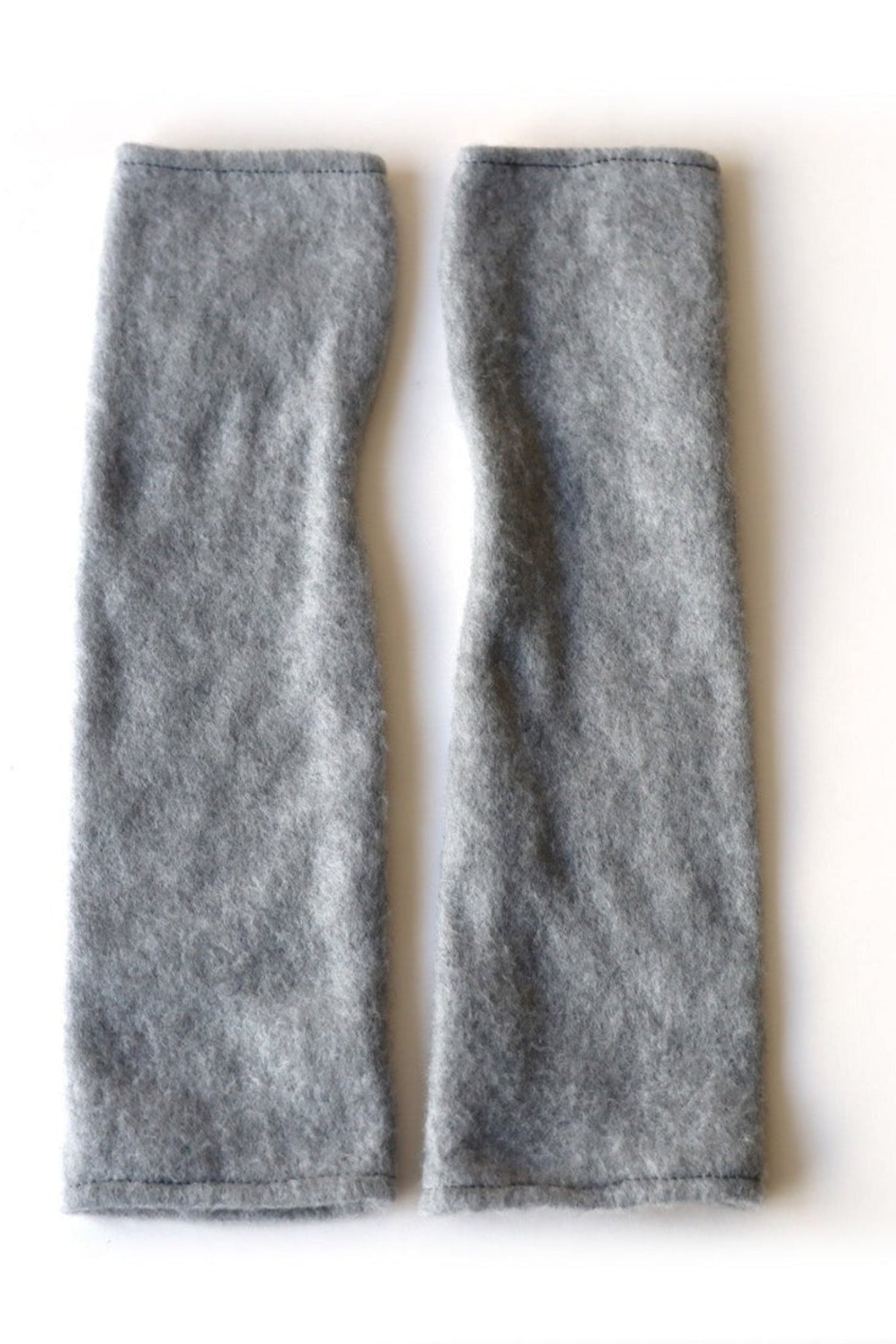 mitaines-sans-doigts-gris-clair – Mitaines sans doigts en molleton gris clair