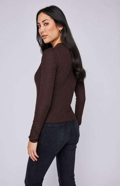 Pull brun tricot délicat