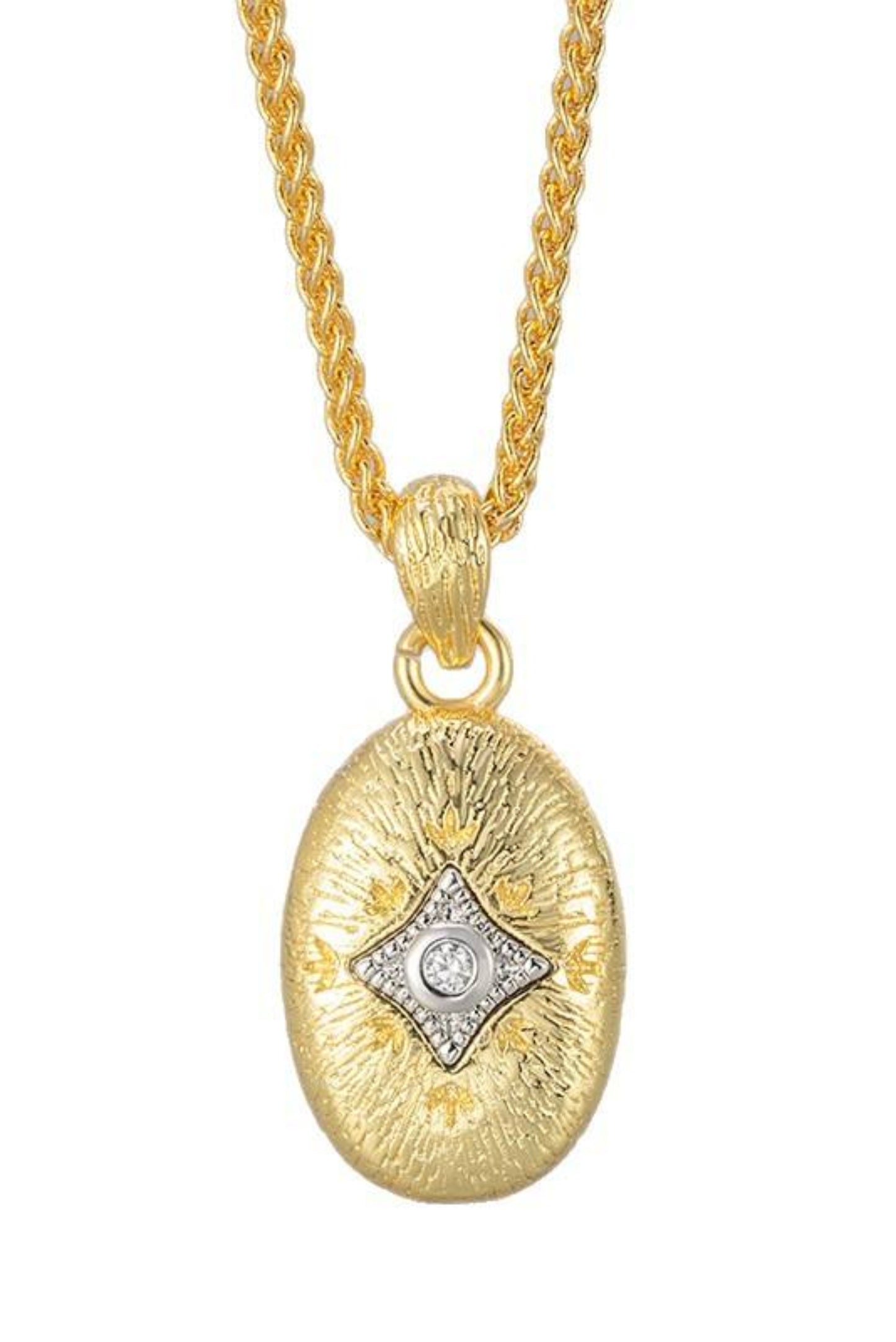 Collier Opale doré avec médaille ovale gravée, détail argenté et pierre brillante au centre.