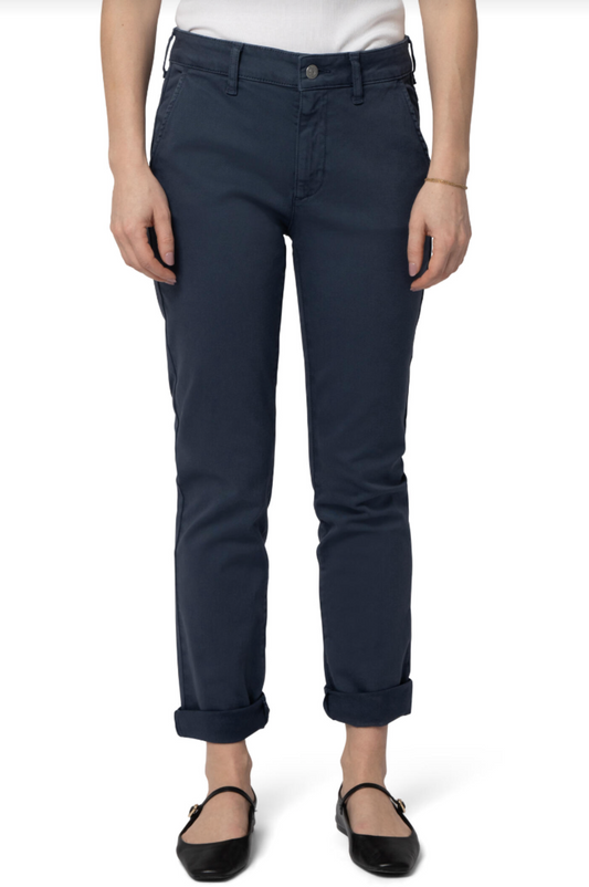 Vue de face du pantalon slim boyfriend bleu chino - coupe taille mi-haute