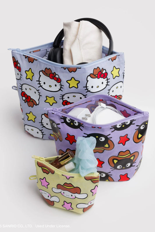 Pochettes Hello Kitty Western remplies d accessoires, formats grand moyen et petit en nylon recycle