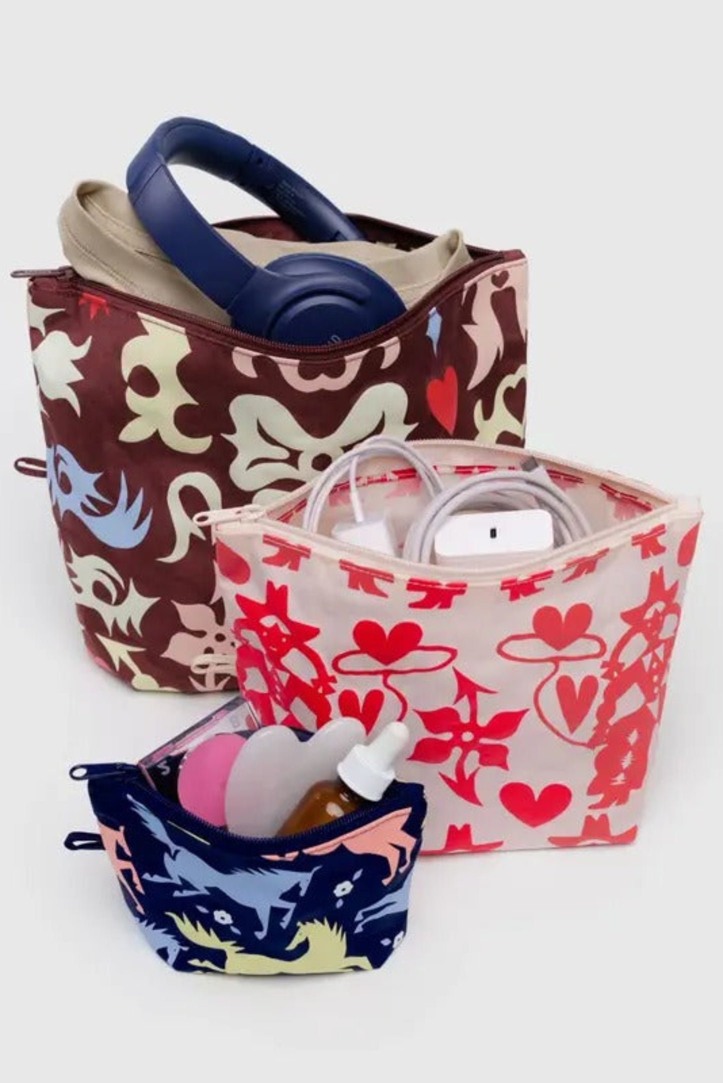 Pochettes Western remplies d'accessoires, formats grand moyen et petit en nylon recycle