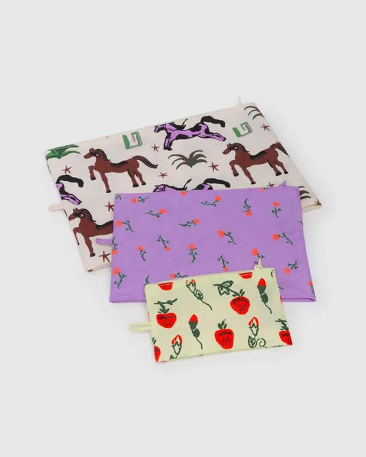 Ensemble de trois pochettes Baggu à plat, motif Prairie peinte, en nylon recyclé