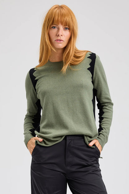 Vue avant du pull Molly sauge avec coupe droite et finitions côtelées