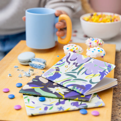 Vue d’ambiance avec les carnets Rêverie – motif floral et ambiance gourmande