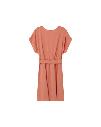 Robe courte papaye vue de dos, taille élastiquée et manches courtes