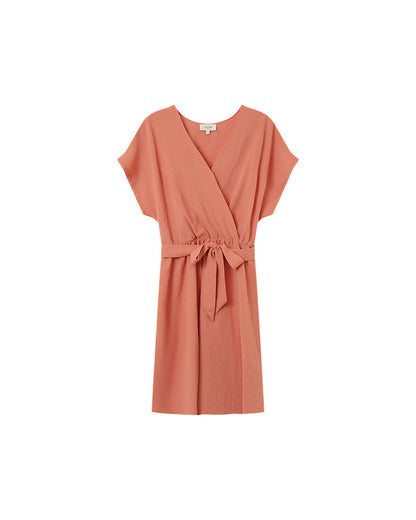 Robe papaye avec encolure croisée et ceinture