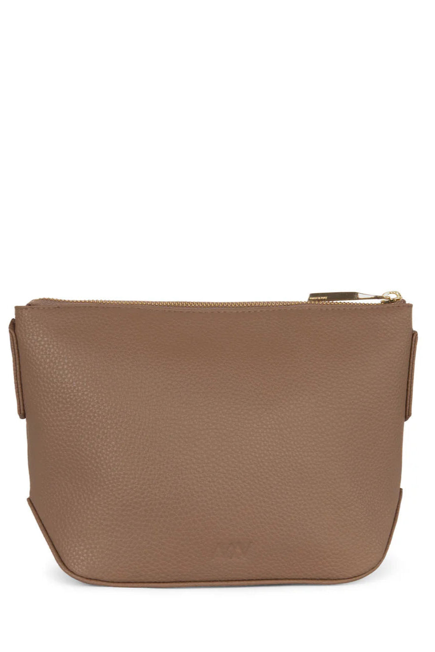 Vue arrière du sac bandoulière Sam caramel avec fermeture éclair
