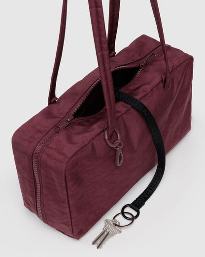 Sac Bowler acajou – Vue intérieure avec porte-clés en métal