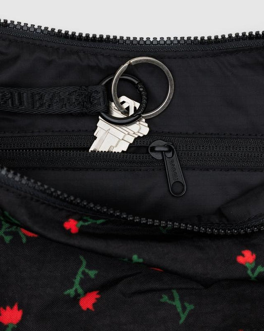 Vue intérieure du sac Crescent motif Fleur sauvage – Porte-clés avec zip et doublure recyclée