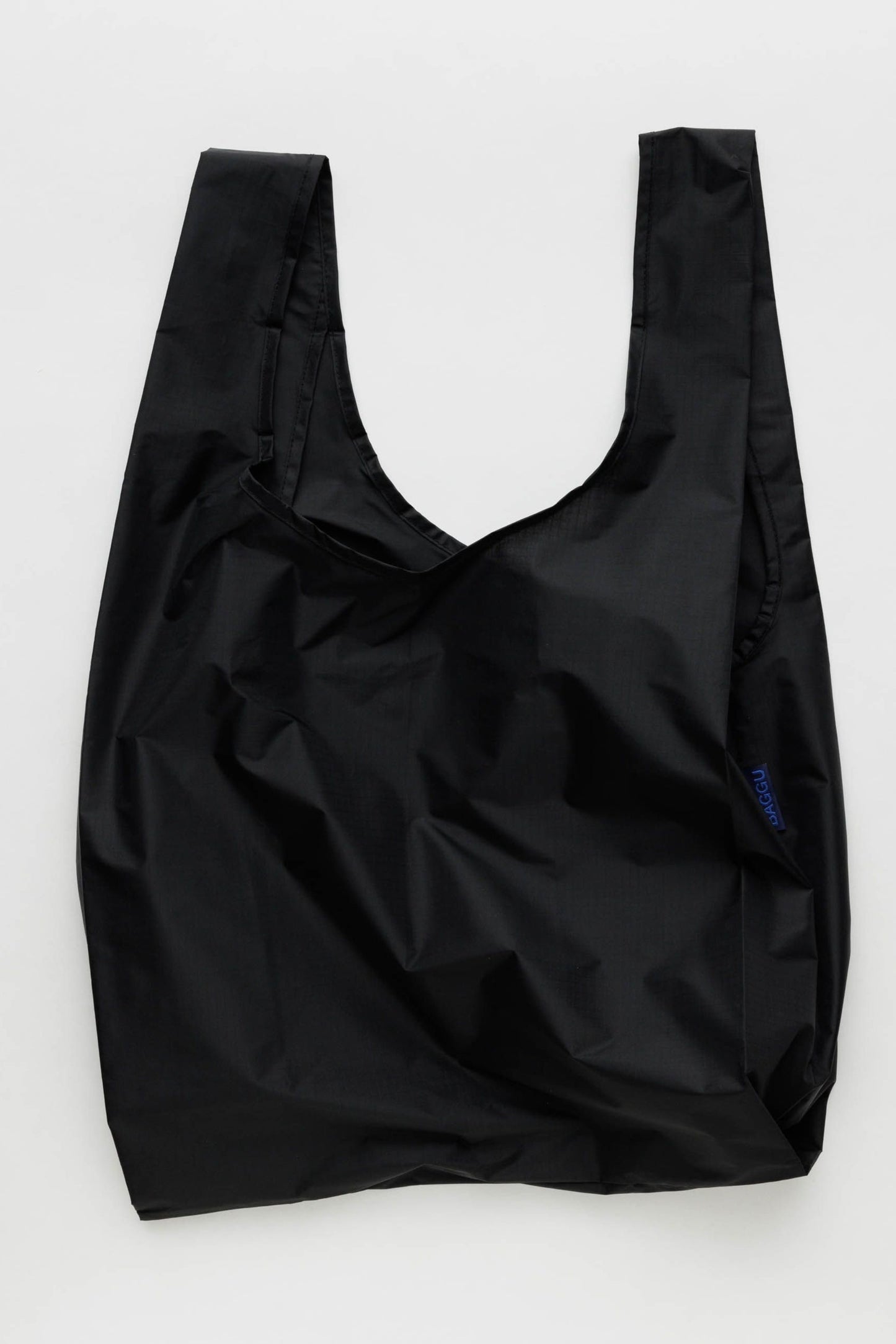 sac réutilisable noir présenté à plat – matériau nylon ripstop recyclé
