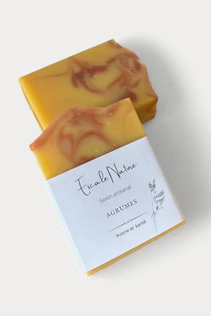 savon agrumes escale nature avec étiquette blanche