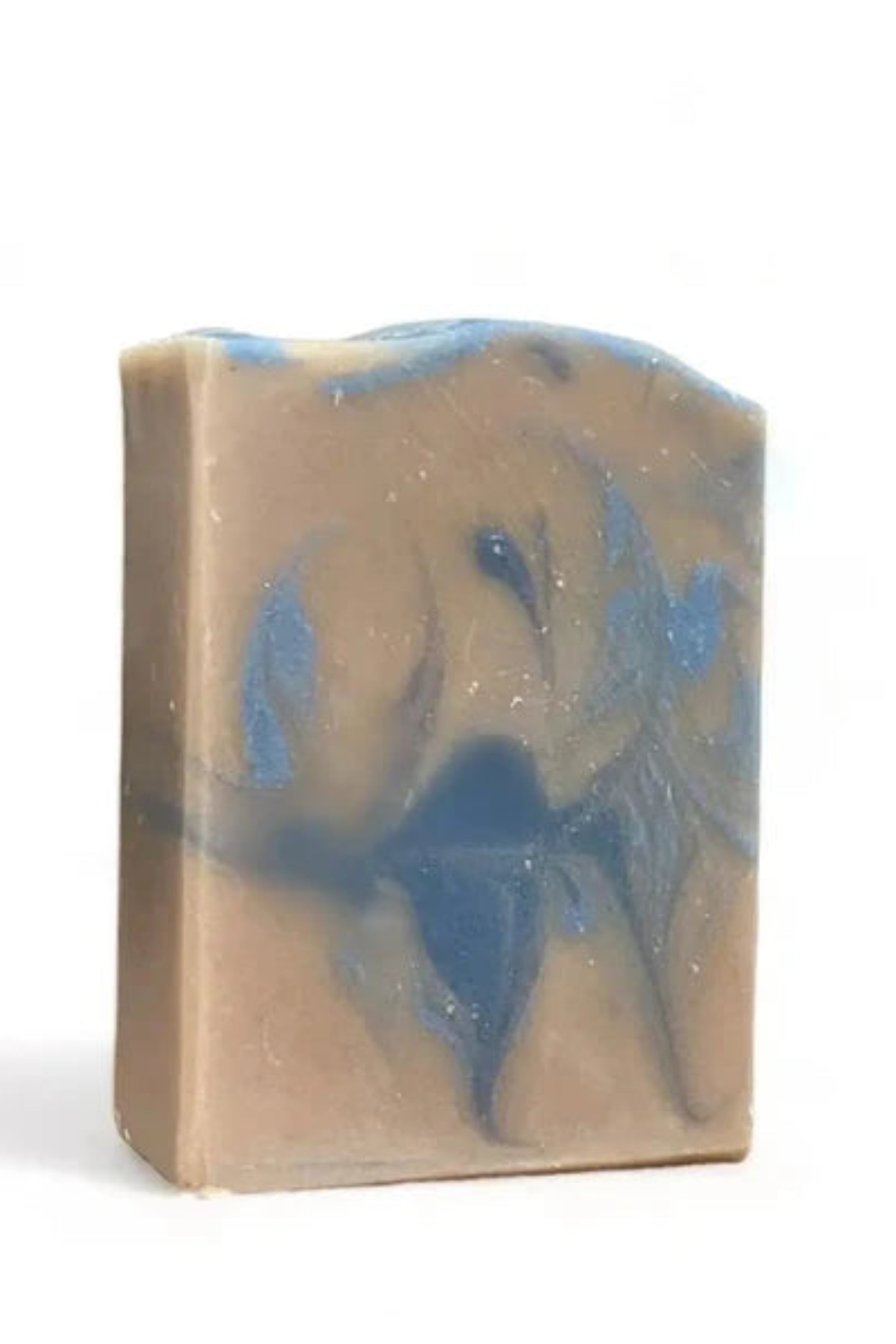 Savon artisanal Ambre et Mousse de Chêne vu de face • Tons bruns et bleus marbrés • Naturel, avoine et karité
