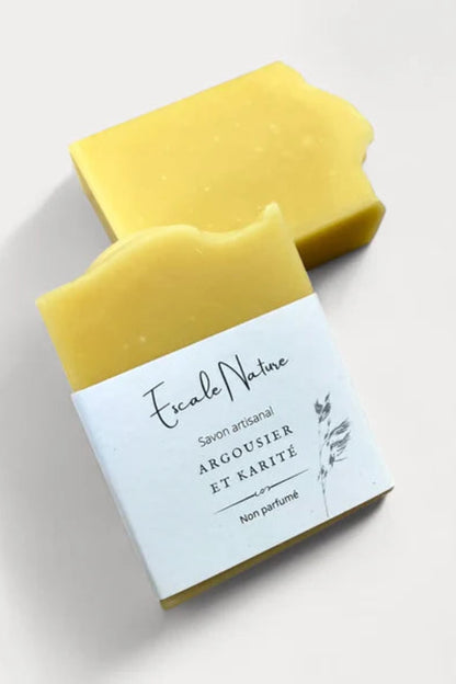 Savon artisanal Argousier et Karité avec étiquette • Non parfumé, fait main au Québec