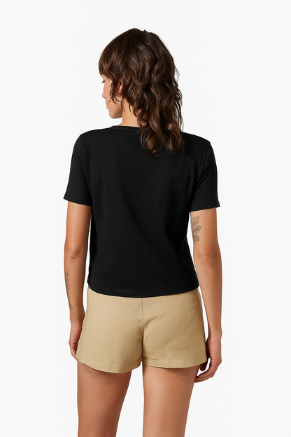 Dos du t-shirt noir porté – coupe droite confortable en coton biologique
