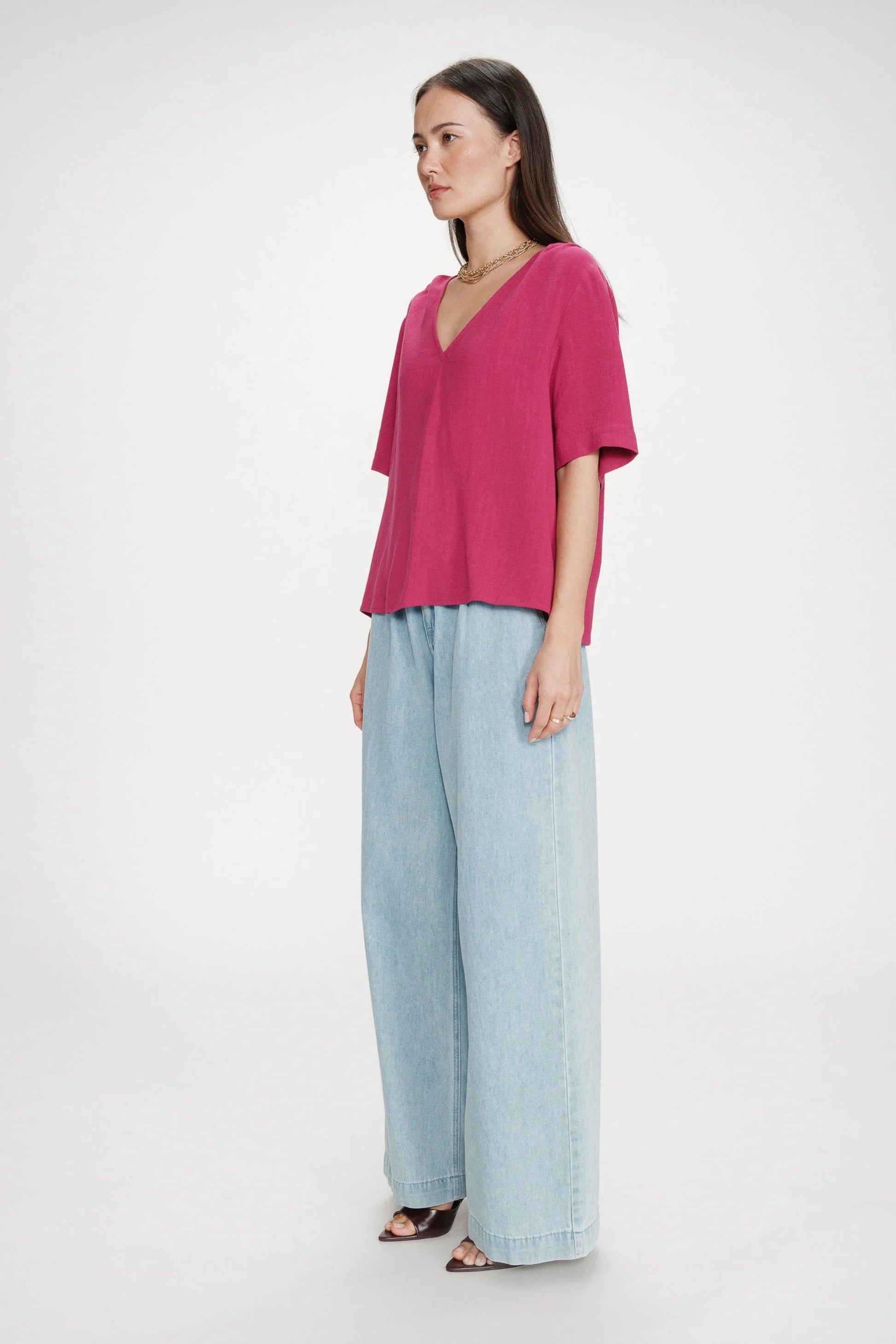 Look complet avec top pivoine et pantalon large