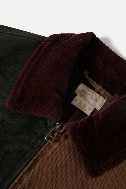 Détail du col en velours côtelé bordeaux de la veste Mechanic en coton.