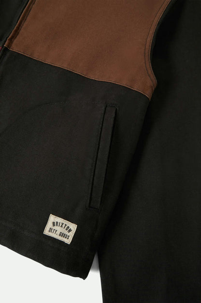 Détail de la poche de la veste Mechanic en coton.