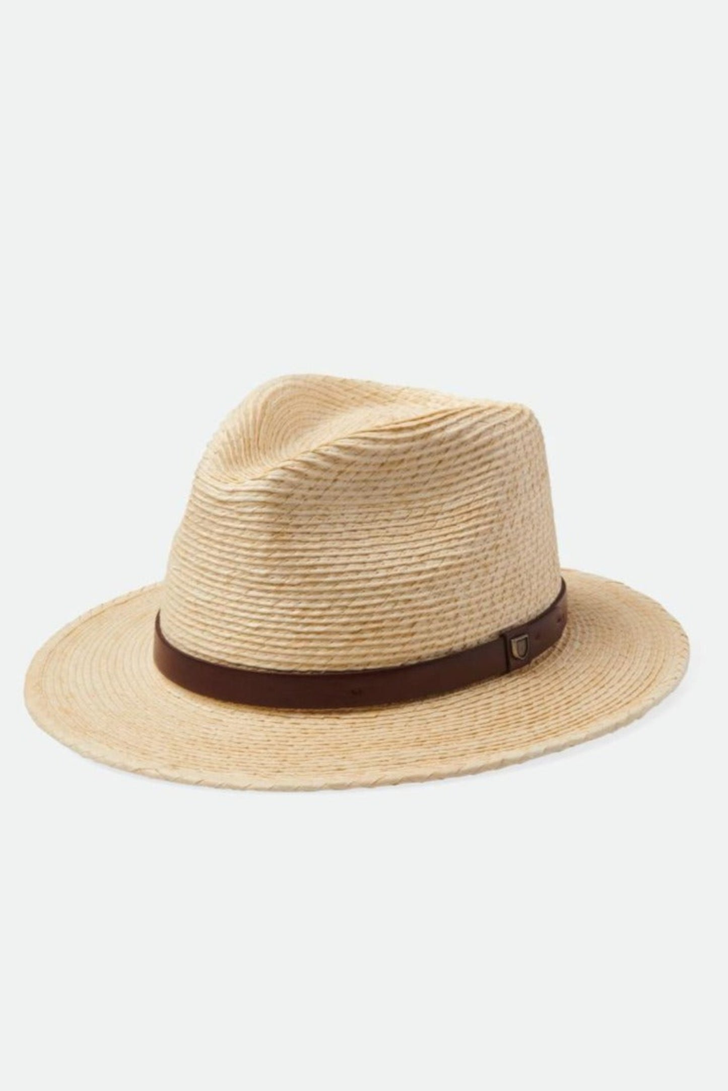 Chapeau Messer paille présenté seul, avec forme fedora structurée, pli prononcé et bracelet en cuir brun.